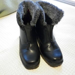 Totes Chilly waterproof winter snow boots
